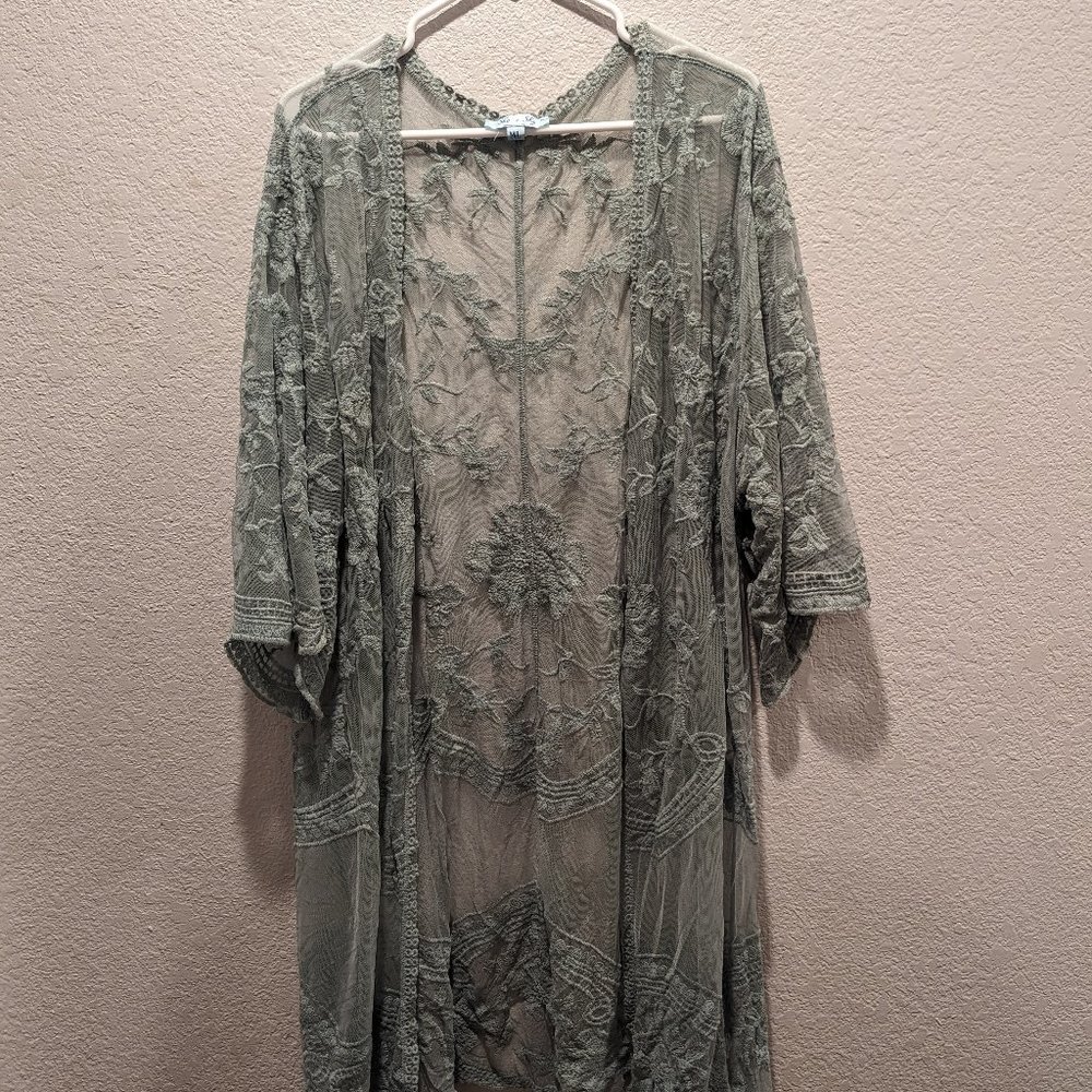Blue/grey lace kimono